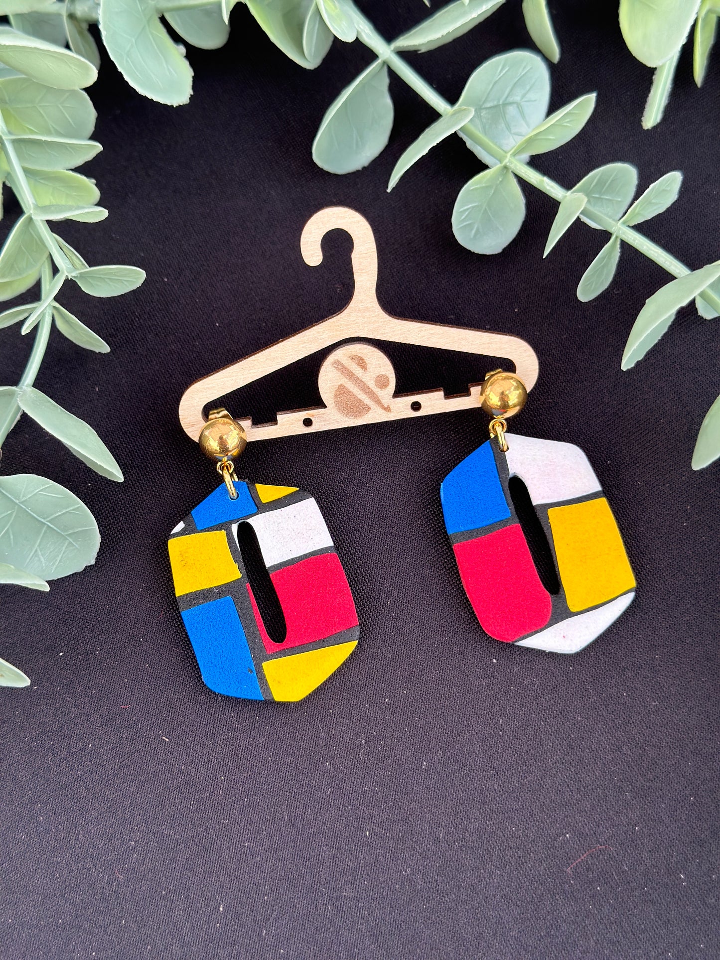 onheei earrings